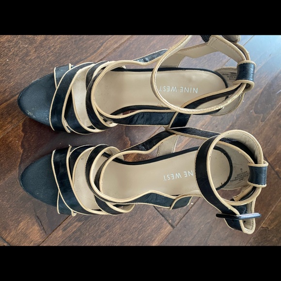 Nine West strappy heels - Picture 2 of 2